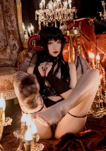 大友梨奈无删版三级情不自禁_720在线播放
