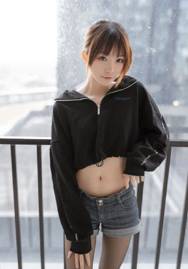 《漂亮的女邻居》hd_BD韩语在线视频观看