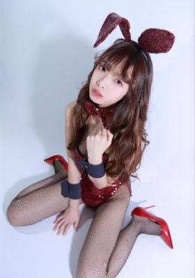 隔窗恋爱_免费国语